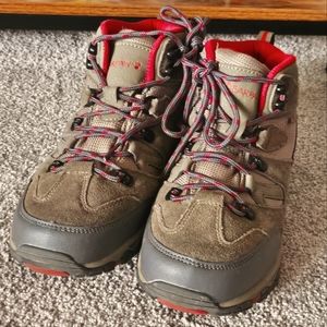 Bearpaw Hiking Boots
